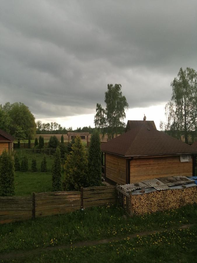Hotel Usadba Kupalinka Ostrovo Exterior foto